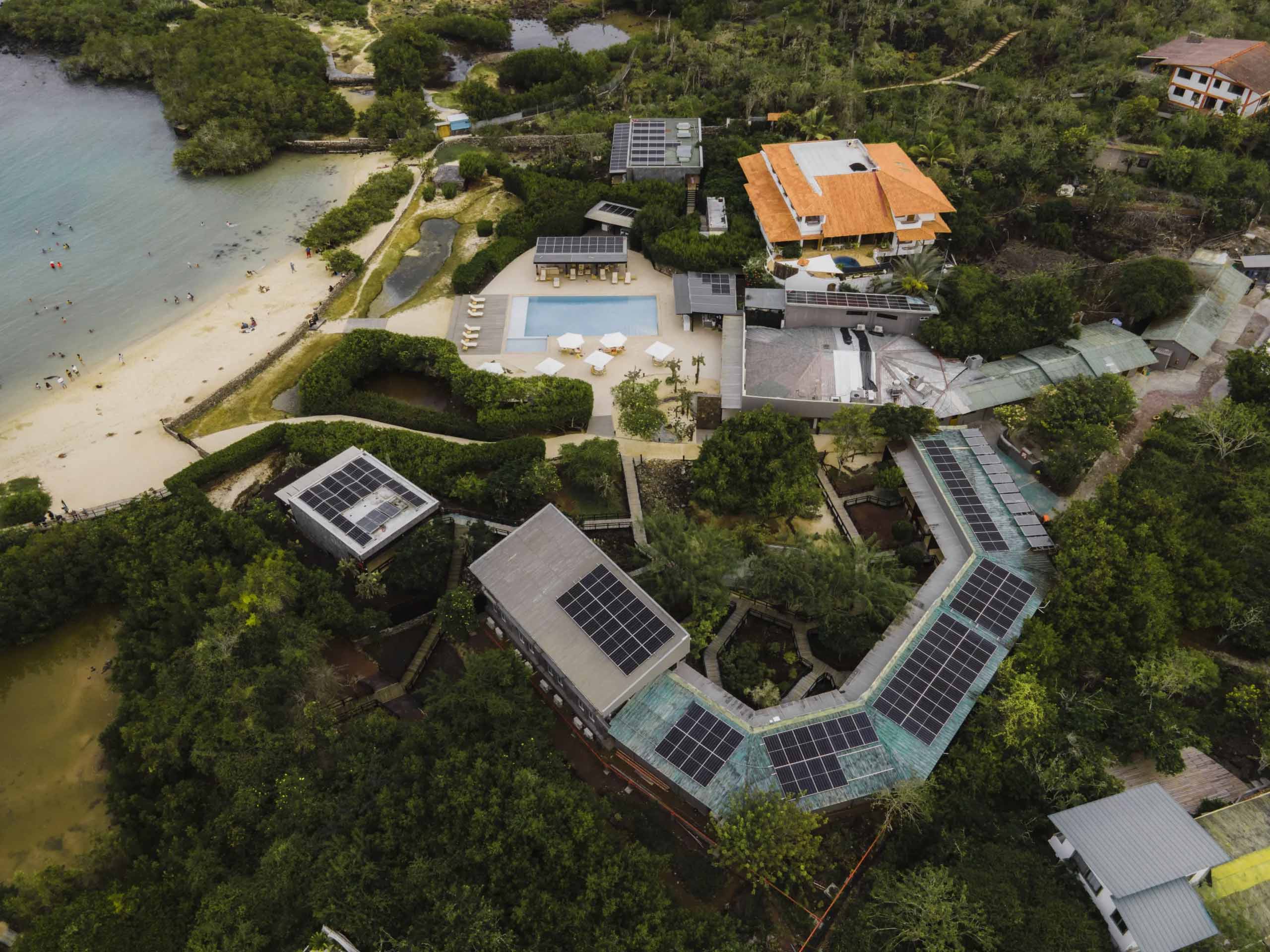 solar-powered-hotel1 